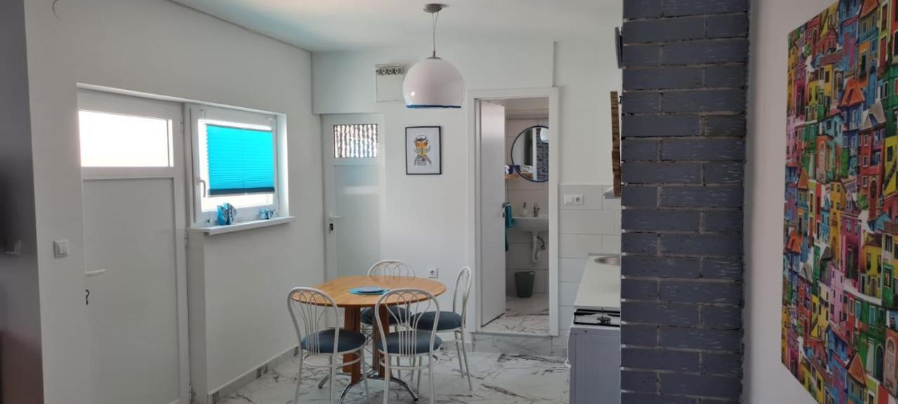 Apartmani Centar Seline Paklenica 外观 照片