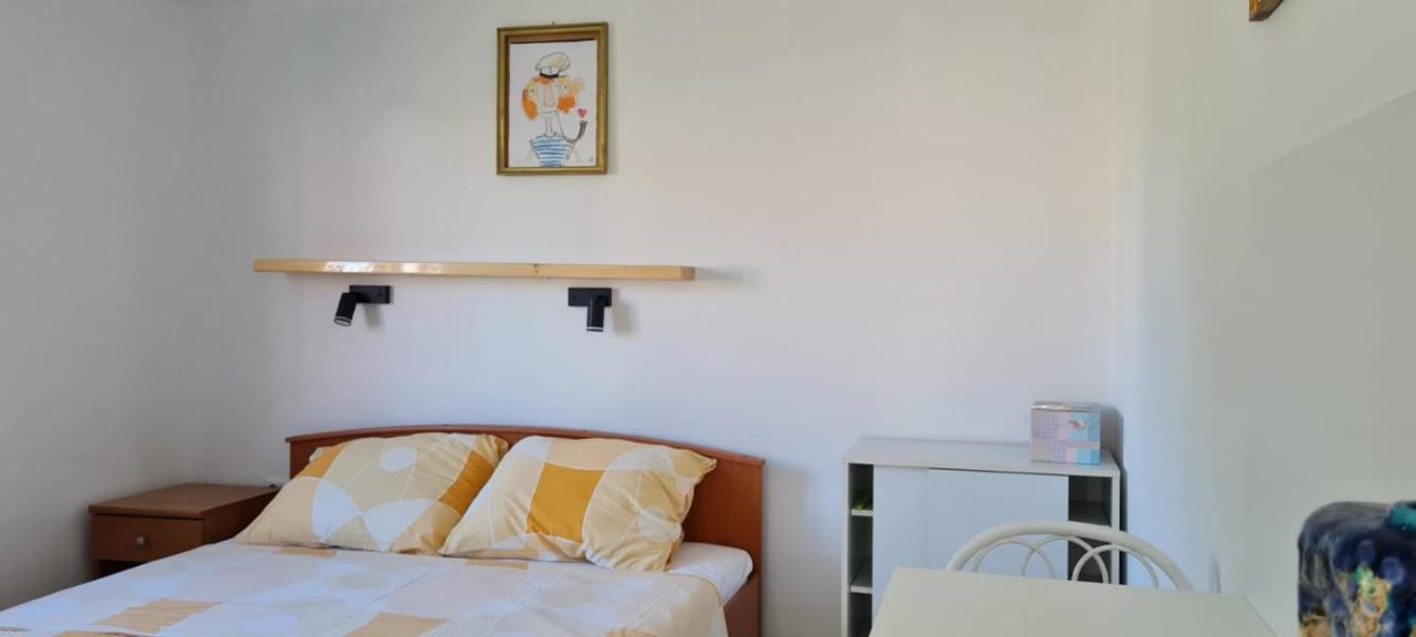 Apartmani Centar Seline Paklenica 外观 照片